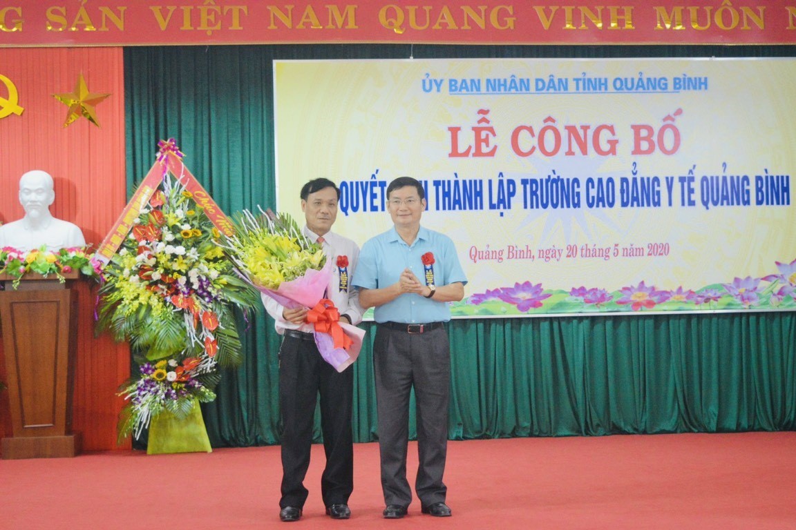 truong cao dang y te quang binh no luc dao tao nguon nhan luc y te chat luong cao hinh 1