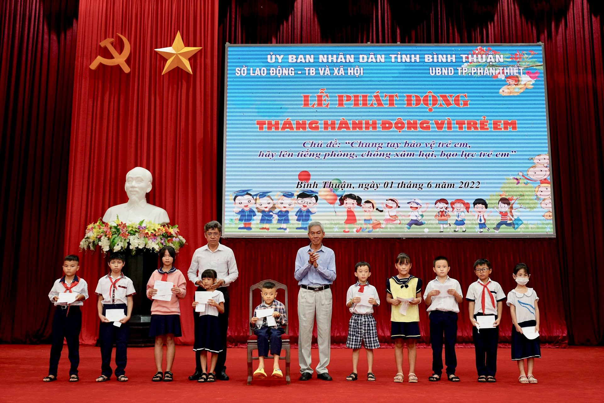 Strengthen propaganda to prevent and combat child abuse - Vietnam.vn