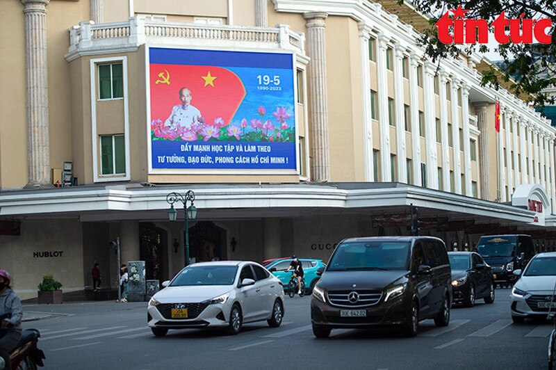 Happy Birthday, Uncle Ho! - Chao Hanoi