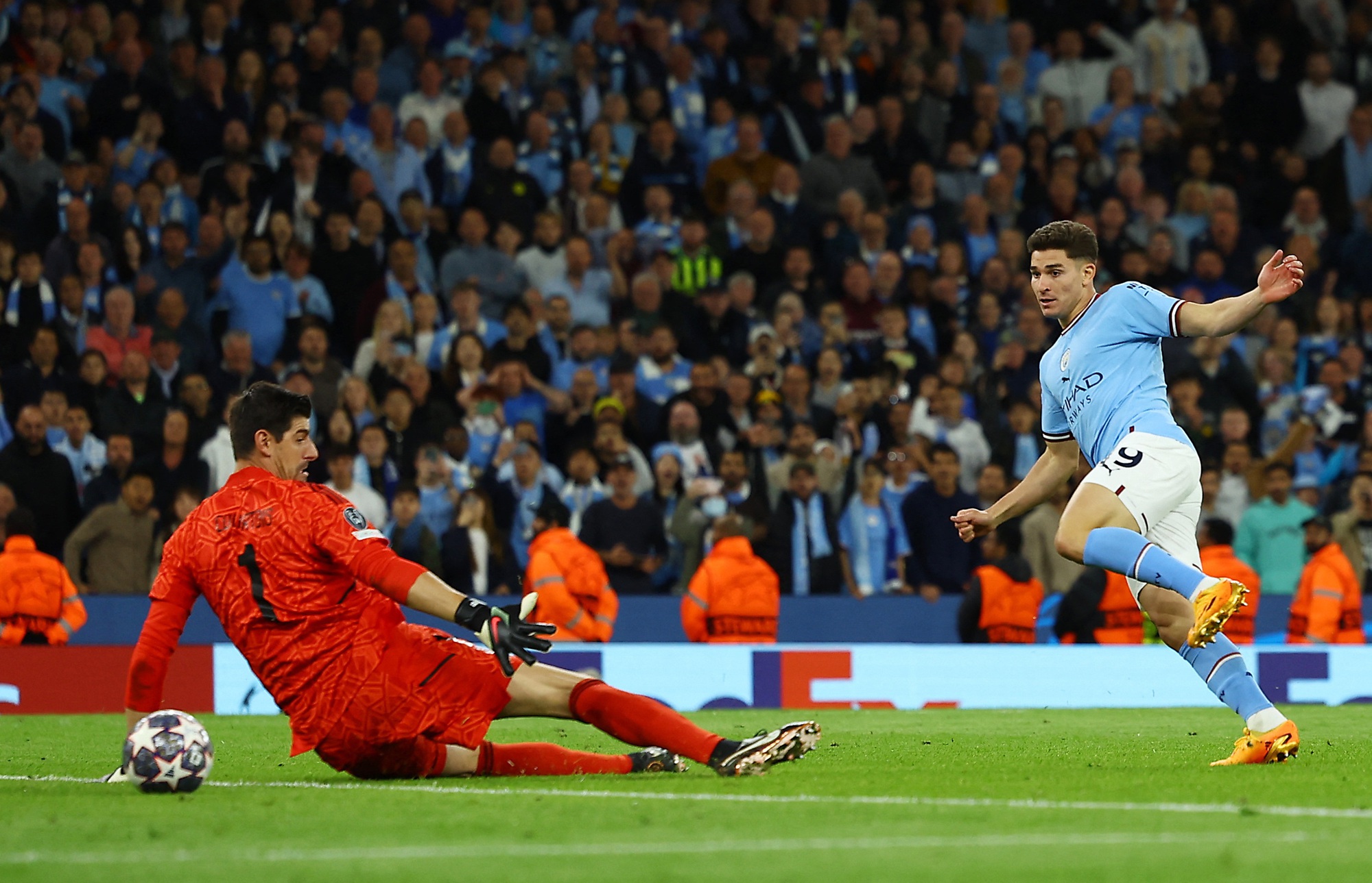 Đè Bẹp Real Madrid 4-0, Man City Tranh Chung Kết Champions League ...