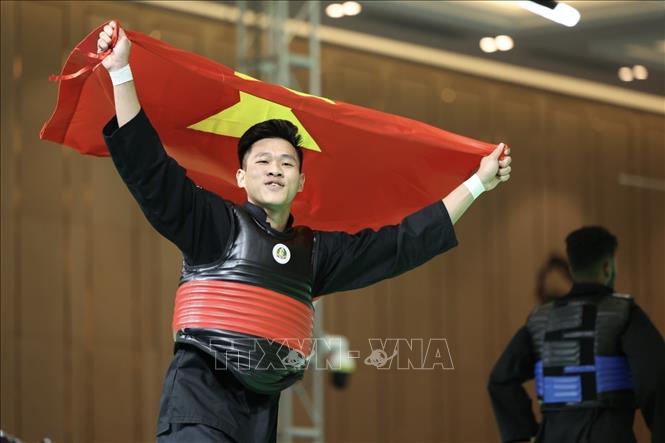 Nguyen Duy Tuyen wins 4th gold medal for Vietnam Pencak Silat - Vietnam.vn