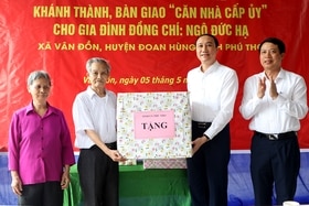 Khánh thành, bàn giao căn nhà cấp ủy tại huyện Đoan Hùng