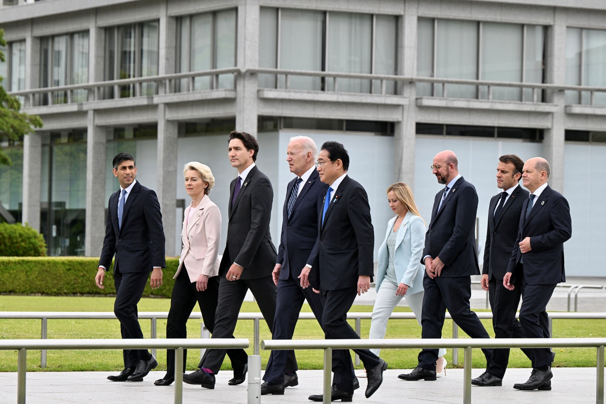 Trung Quốc triệu tập đại sứ Nhật Bản về tuyên bố của G7 - Ảnh 1.