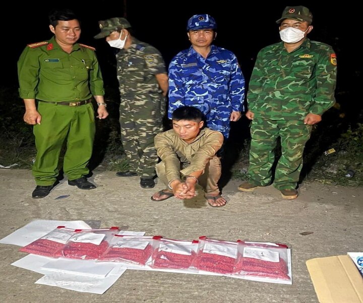 Bắt giữ 3 kẻ vận chuyển ma tuý số lượng lớn ở Thừa Thiên Huế - 2