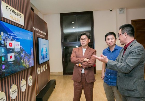 Nhiều giải pháp hiển thị cho khách sạn và doanh nghiệp được Samsung giới thiệu ảnh 1