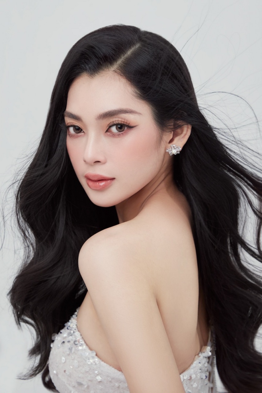 Ngắm đường cong nóng bỏng của thí sinh Hoa hậu Hòa bình Việt Nam 2023 6