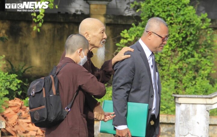 Vụ Tịnh thất Bồng Lai: Công an phát thông báo truy tìm 3 luật sư  - 1