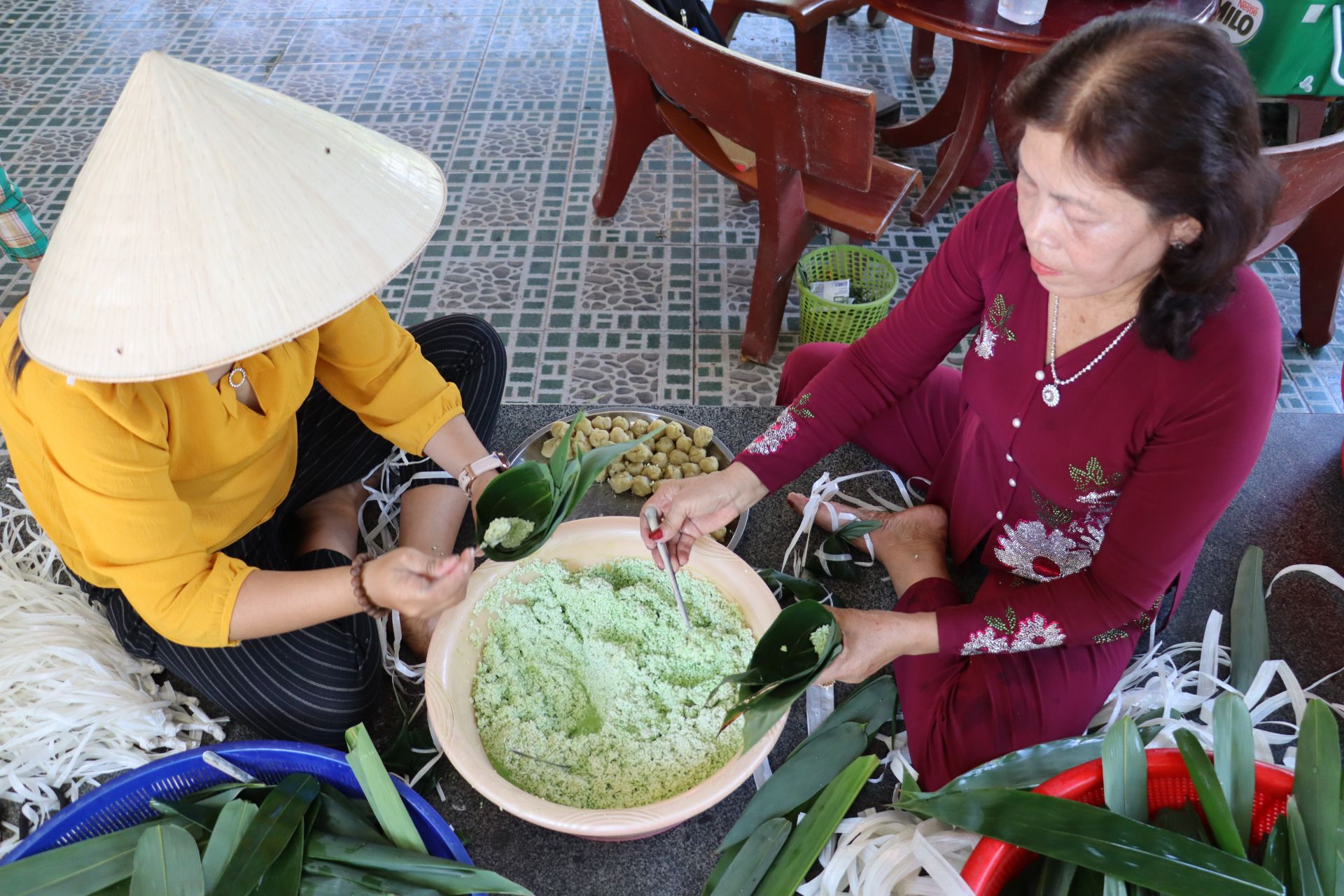 Уникальный кекс из листьев бамбука с острым овощным вкусом - Vietnam.vn