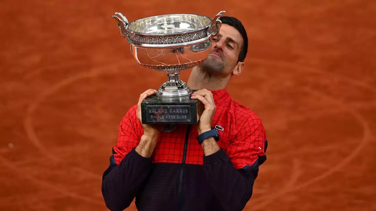 The trophies - Roland-Garros - The 2023 Roland-Garros Tournament official  site