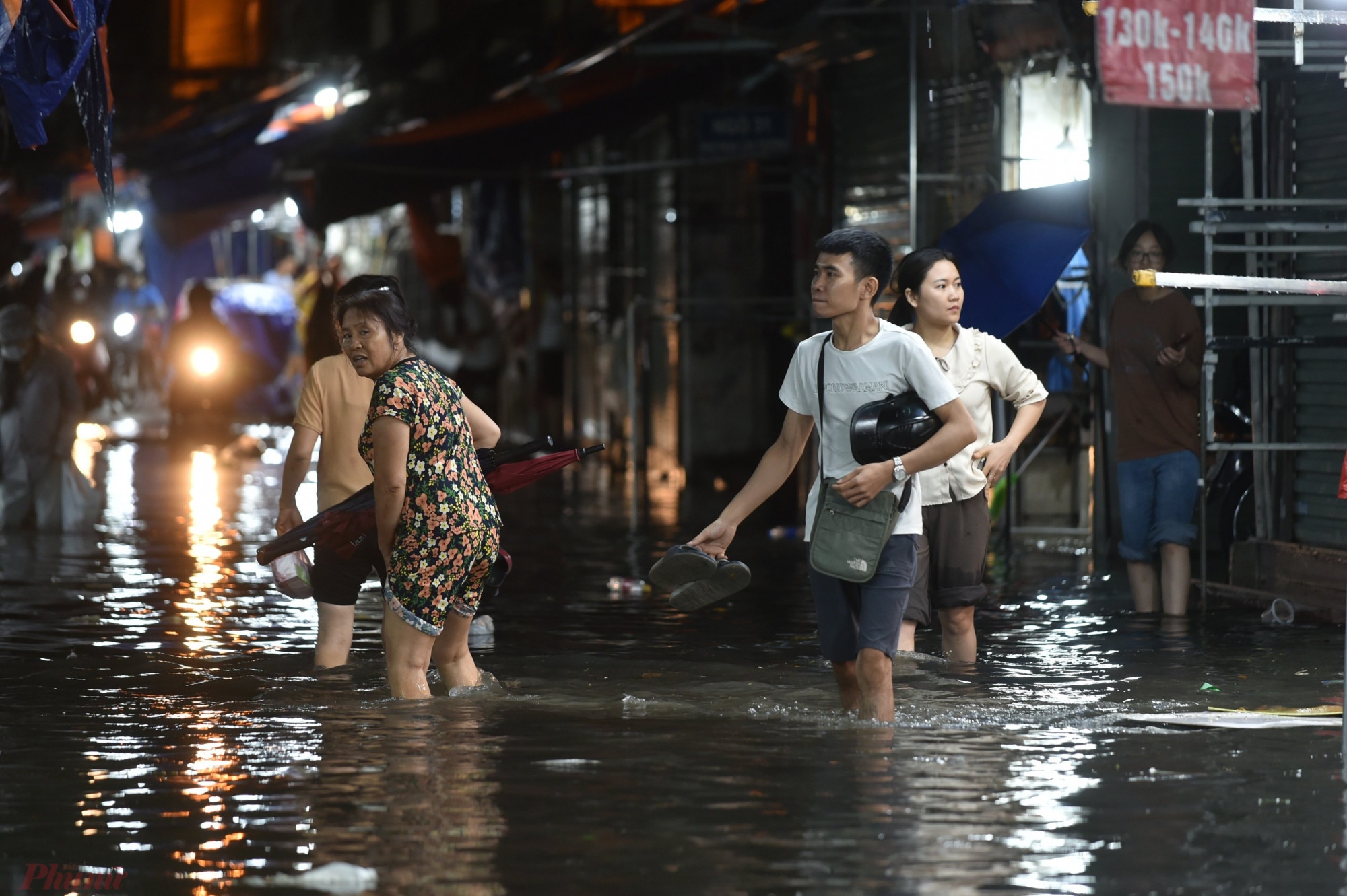 Будет много рекордно сильных дождей, которые вызовут наводнения в разгар  сильной жары - Vietnam.vn