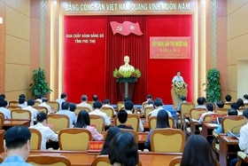 Hội nghị BCH Đảng bộ tỉnh lần thứ Mười hai khóa XIX