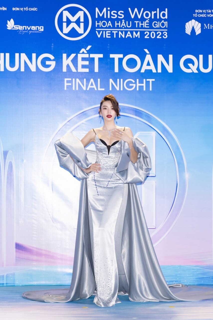 Dàn hoa hậu, á hậu gợi cảm trên thảm xanh Chung kết Miss World Vietnam 2023 5