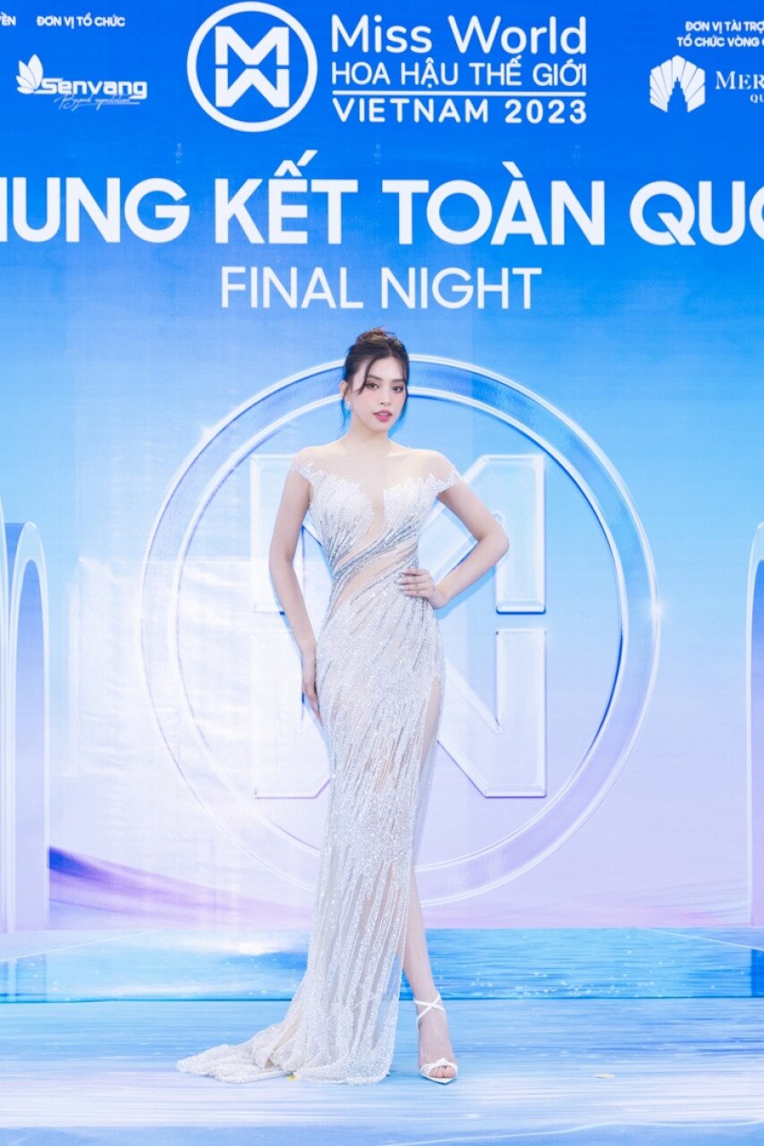 Dàn hoa hậu, á hậu gợi cảm trên thảm xanh Chung kết Miss World Vietnam 2023 8