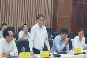 Bộ trưởng Bộ GD&ĐT Nguyễn Kim Sơn làm việc với tỉnh Quảng Trị