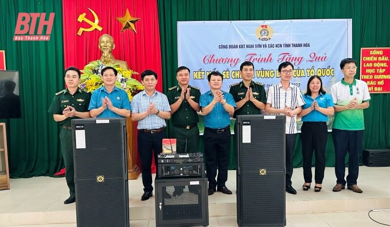 “Kết nối, sẻ chia vì vùng biên của Tổ quốc” tại huyện Quan Sơn