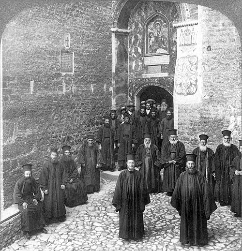 Các thầy tu Chính thống giáo ở Hy Lạp năm 1907. Ảnh: Wikimedia Commons