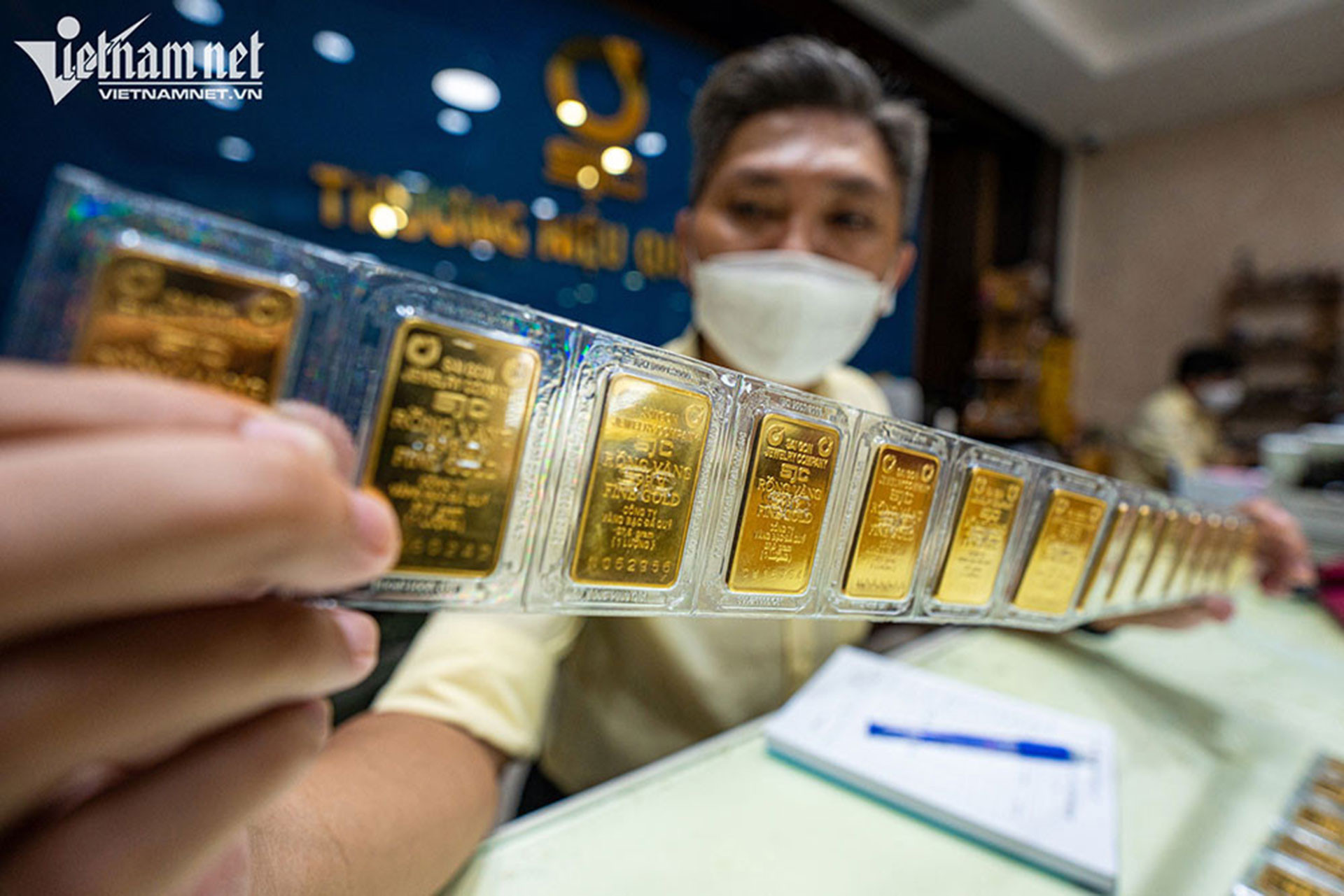 SJC gold bar prices go up, ring gold goes down Vietnam.vn