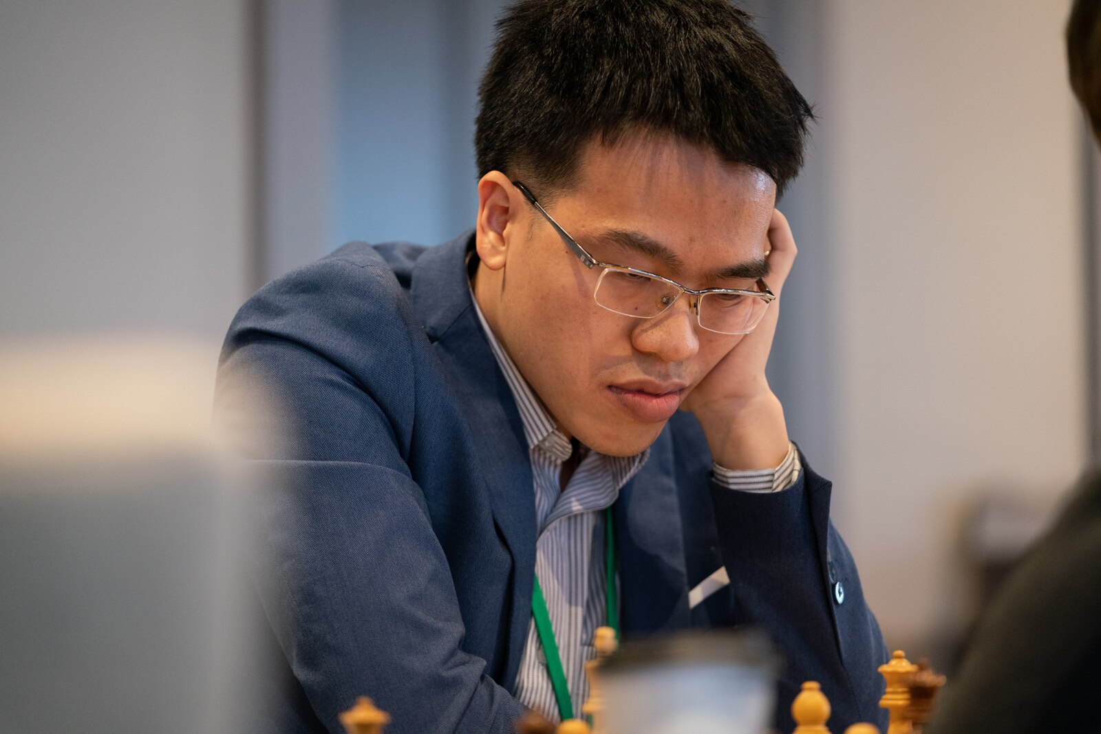 Lê Quang Liêm thất thủ, nhận phần thưởng 10.000 USD ở World Cup cờ vua 2023 - Ảnh 1.