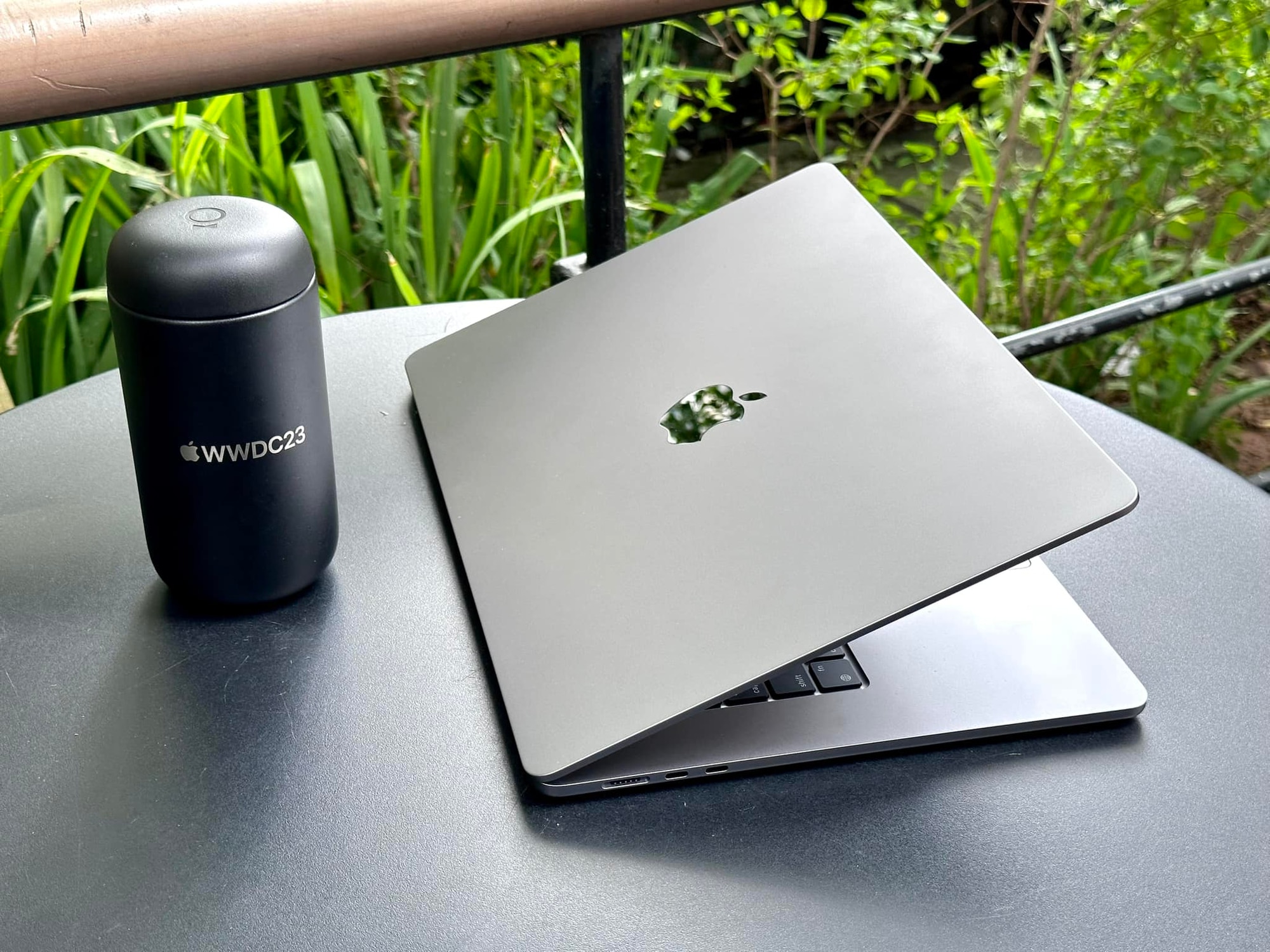 MacBook Air 15 inch ra mắt tại WWDC 2023 và mở bán một tuần sau đó