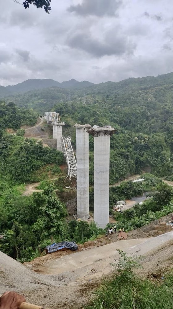 Bridge collapse in India, at least 26 people died - Vietnam.vn