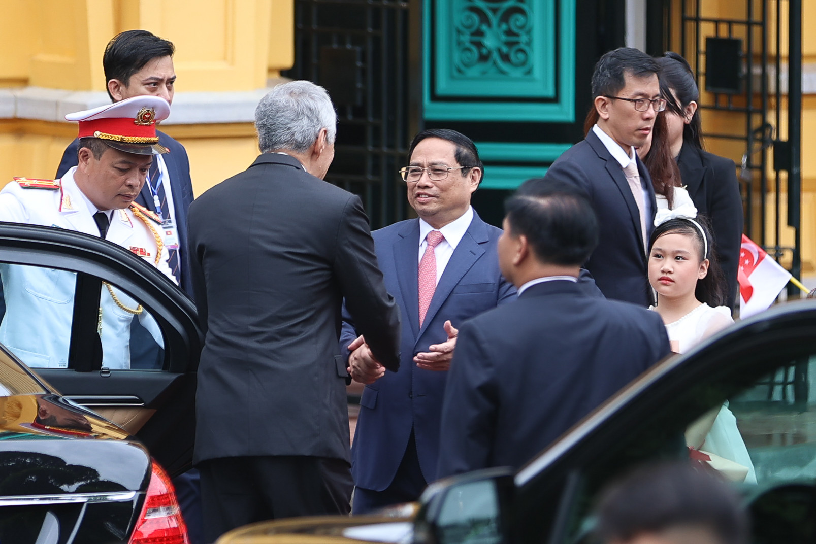 Prime Minister Pham Minh Chinh presides over the welcoming ceremony for ...