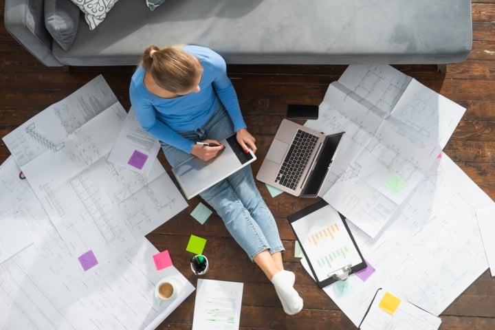 Lựa chọn các ngành nghề có thể làm tại nhà giúp bạn chủ động sắp xếp thời gian. (Ảnh minh họa: Shutterstock)