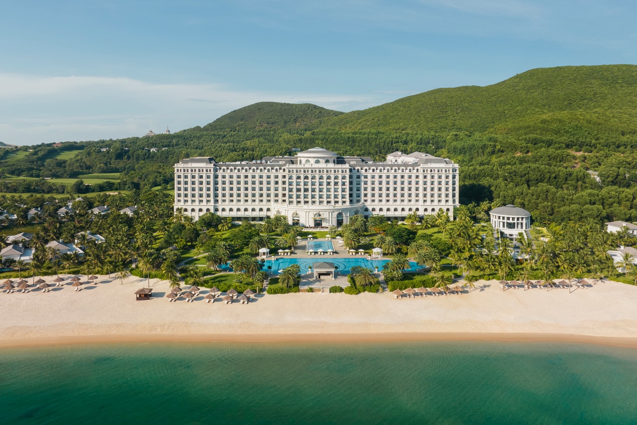 Marriott tiếp tục 'đổ bộ' Việt Nam với 3 khu nghỉ dưỡng biển siêu đẳng cấp - Ảnh 1.