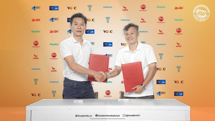 Hòa Bình FC công bố hợp đồng với Thành Lương.
