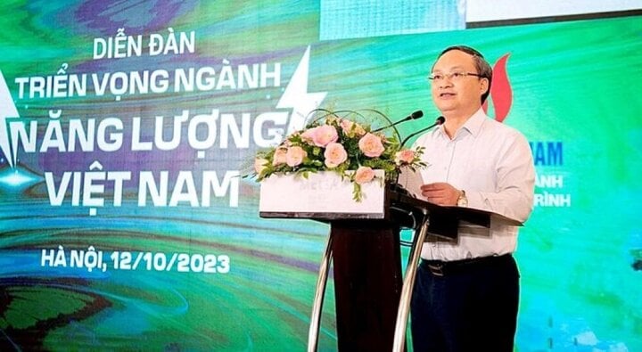 Ông Đỗ Tiến Sỹ, Ủy viên Trung ương Đảng, Tổng Giám đốc Đài Tiếng nói Việt Nam phát biểu tại diễn đàn "Triển vọng ngành năng lượng Việt Nam".