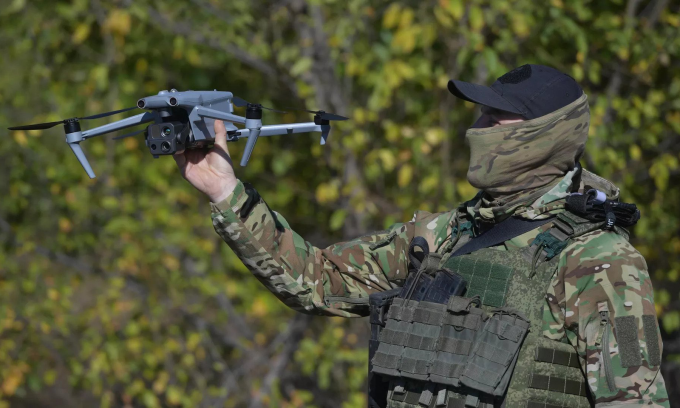 Cheap UAV, the 'destroyer' of tanks on the Ukrainian battlefield ...