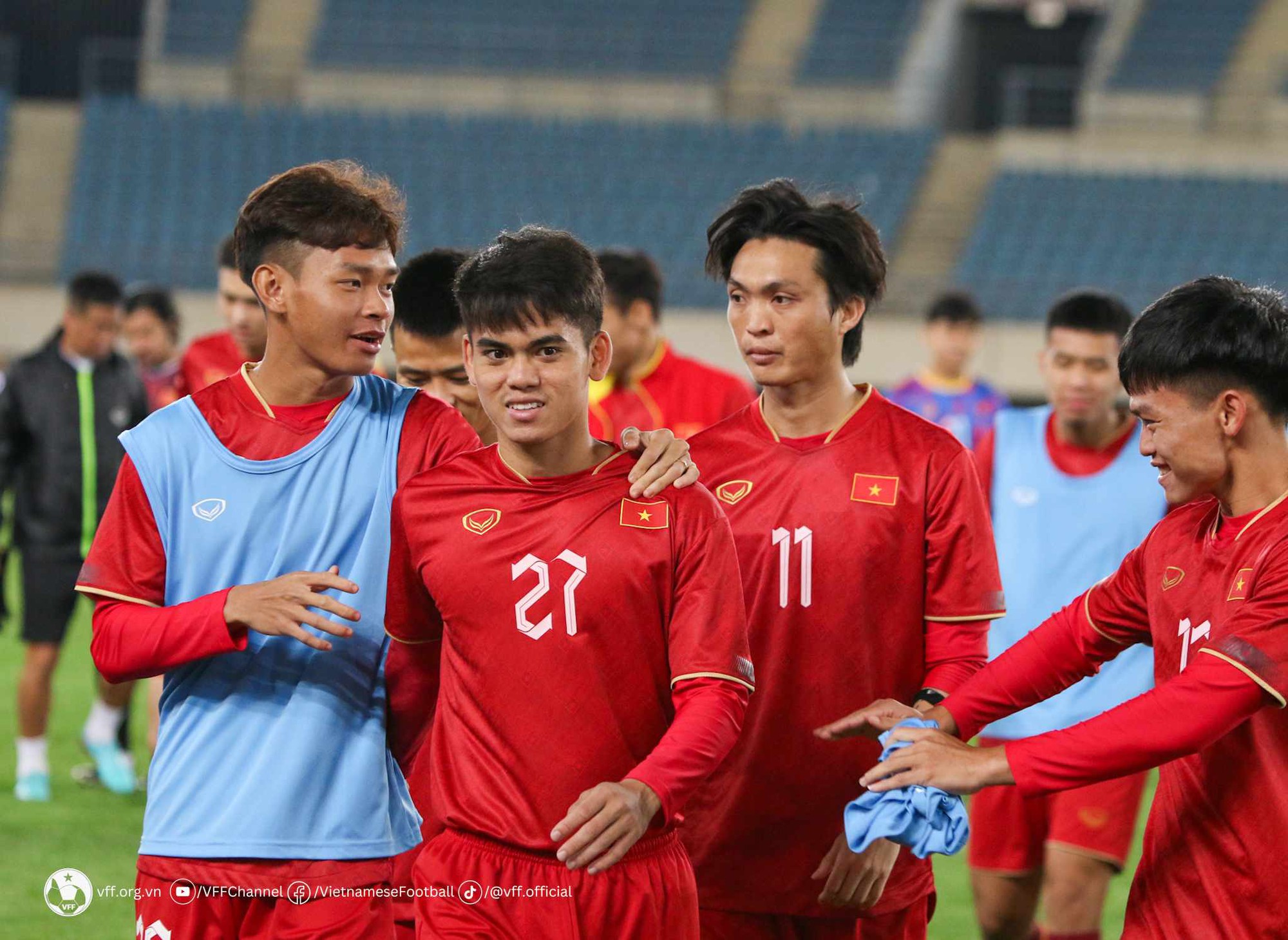 What strategy does VFF propose for the Vietnamese team to keep their ...