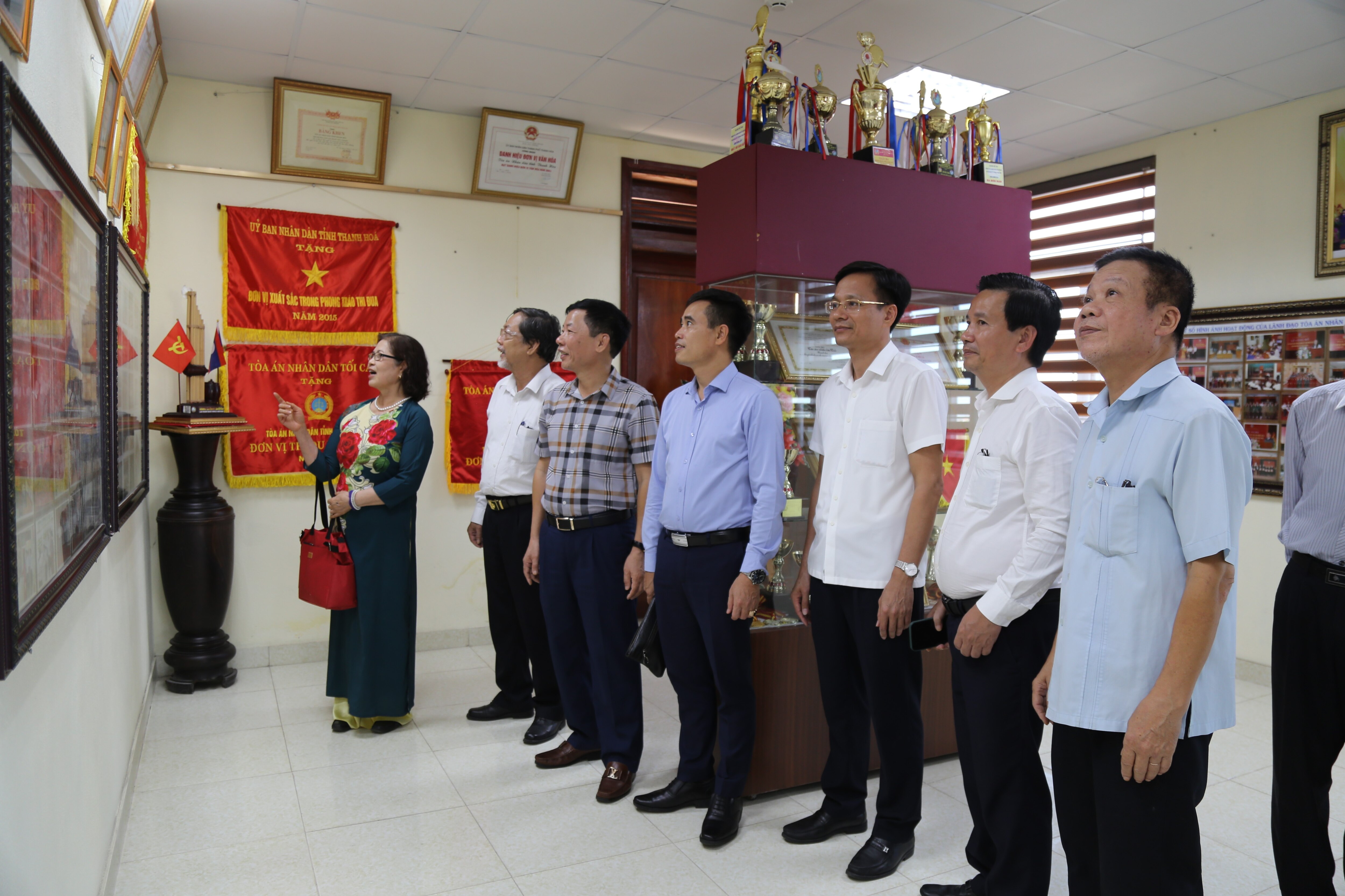 Sự kiện - Trung tâm Tư vấn pháp luật cho người chưa thành niên thăm, gặp gỡ lãnh đạo TAND tỉnh Thanh Hoá (Hình 4).