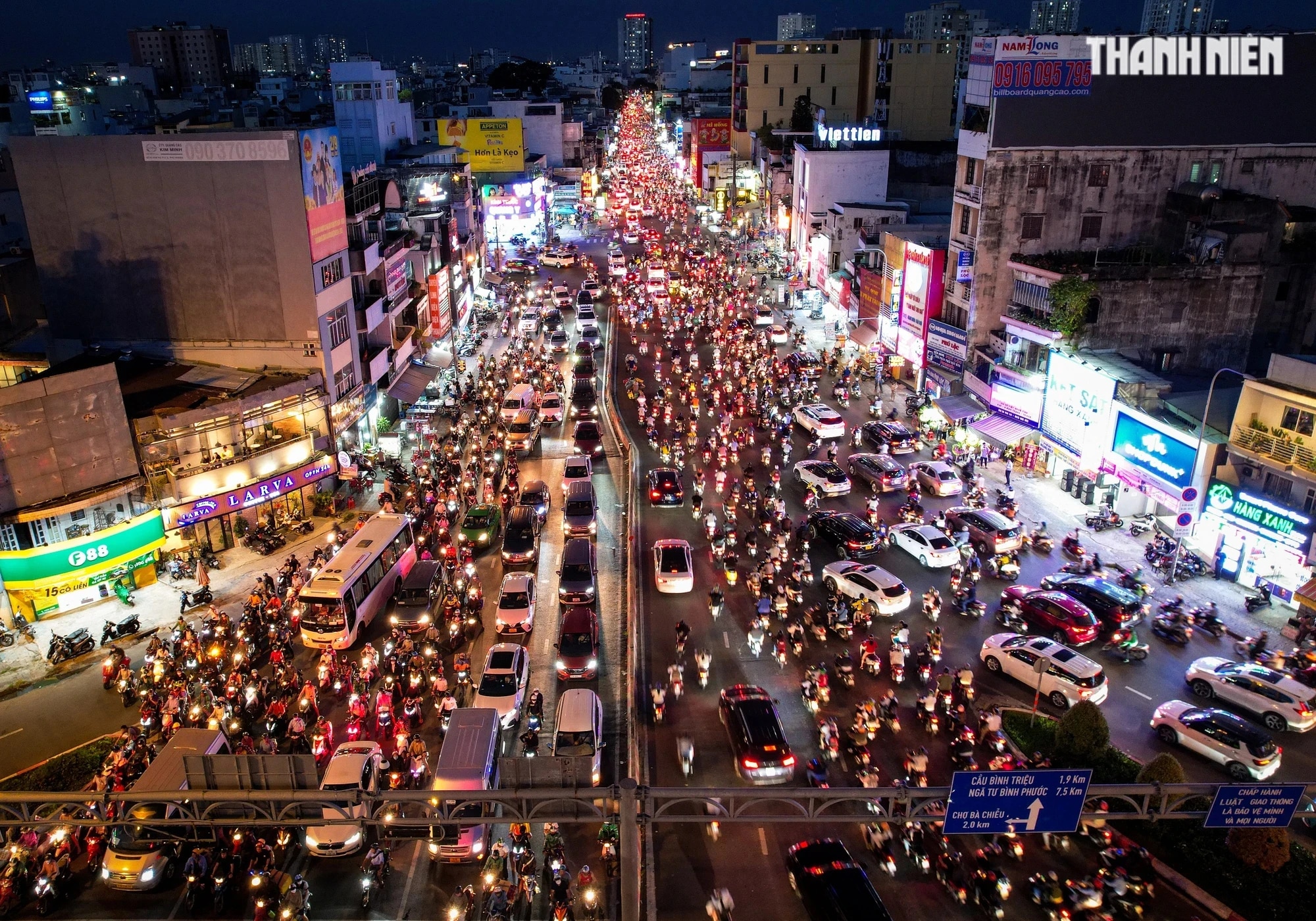 Người Sài Gòn ám ảnh kẹt xe ở các nút giao thông trong giờ cao điểm - Ảnh 2.