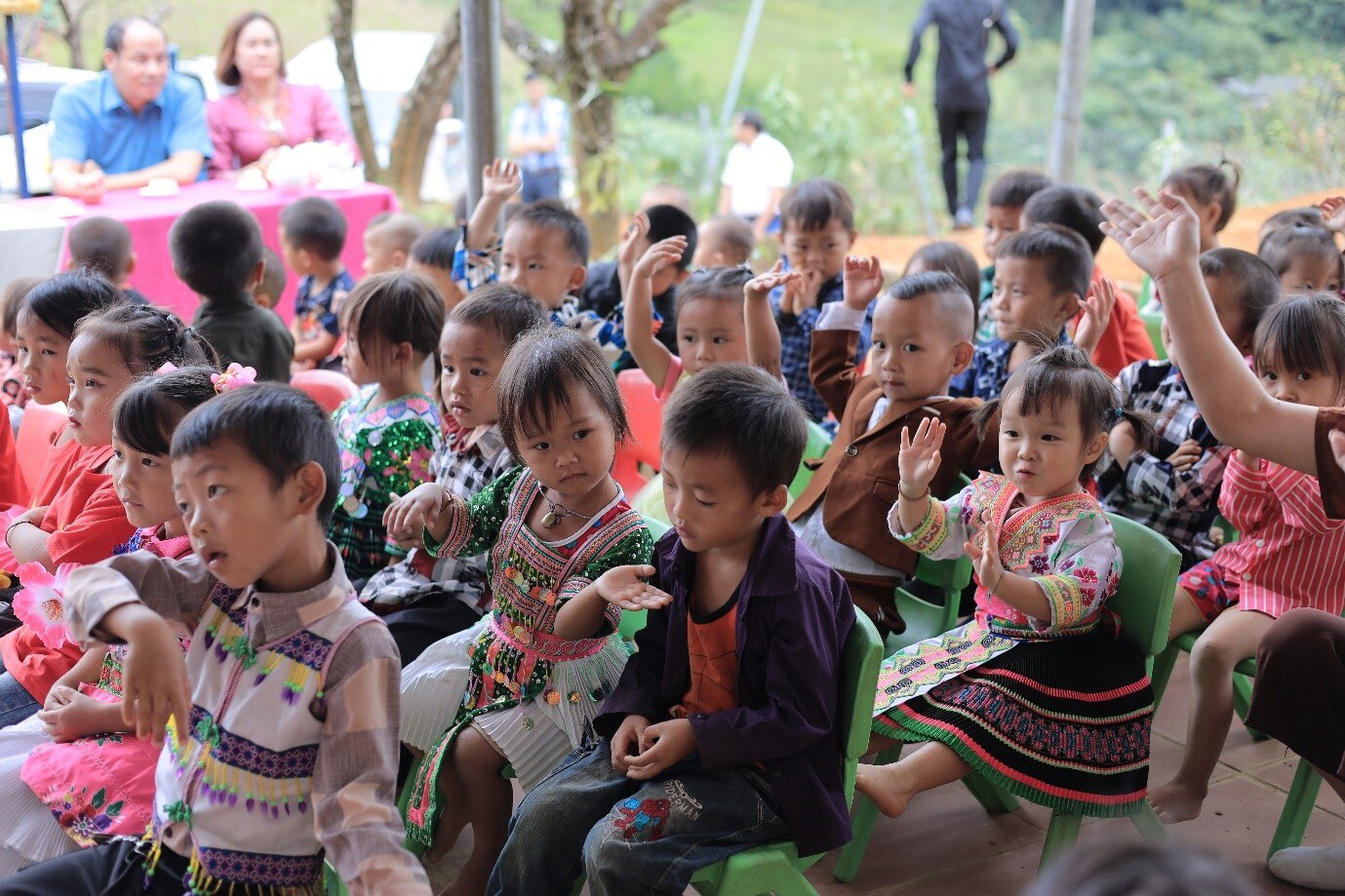 Bếp ăn mới khang trang và 10.000 bữa ăn sáng đã được trao tặng các em tại điểm bản Xa Dung B, trường mầm non Ban Mai, xã Xa Dung, Điện Biên