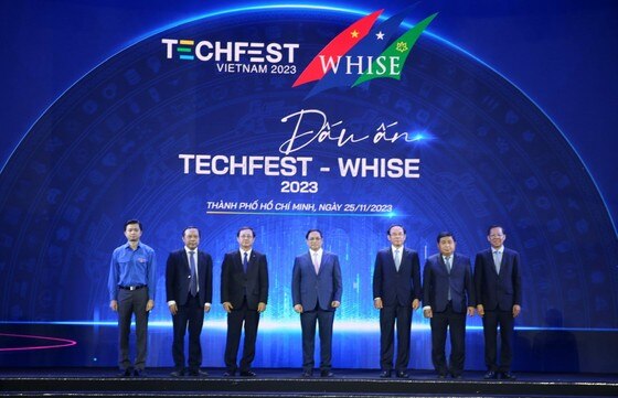 Thủ tướng Phạm Minh Chính và Bí Thư Thành ủy TPHCM Nguyễn Văn Nên cùng lãnh đạo các bộ, ngành, TPHCM tại chương trình Dấu ấn Techfest - Whise năm 2023