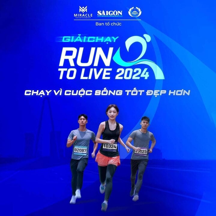 Vận động viên phá kỷ lục bán marathon quốc gia của Nguyễn Thị Oanh, Đỗ Quốc Luật tại giải Chạy vì cuộc sống 2024 được thưởng 200 triệu đồng.