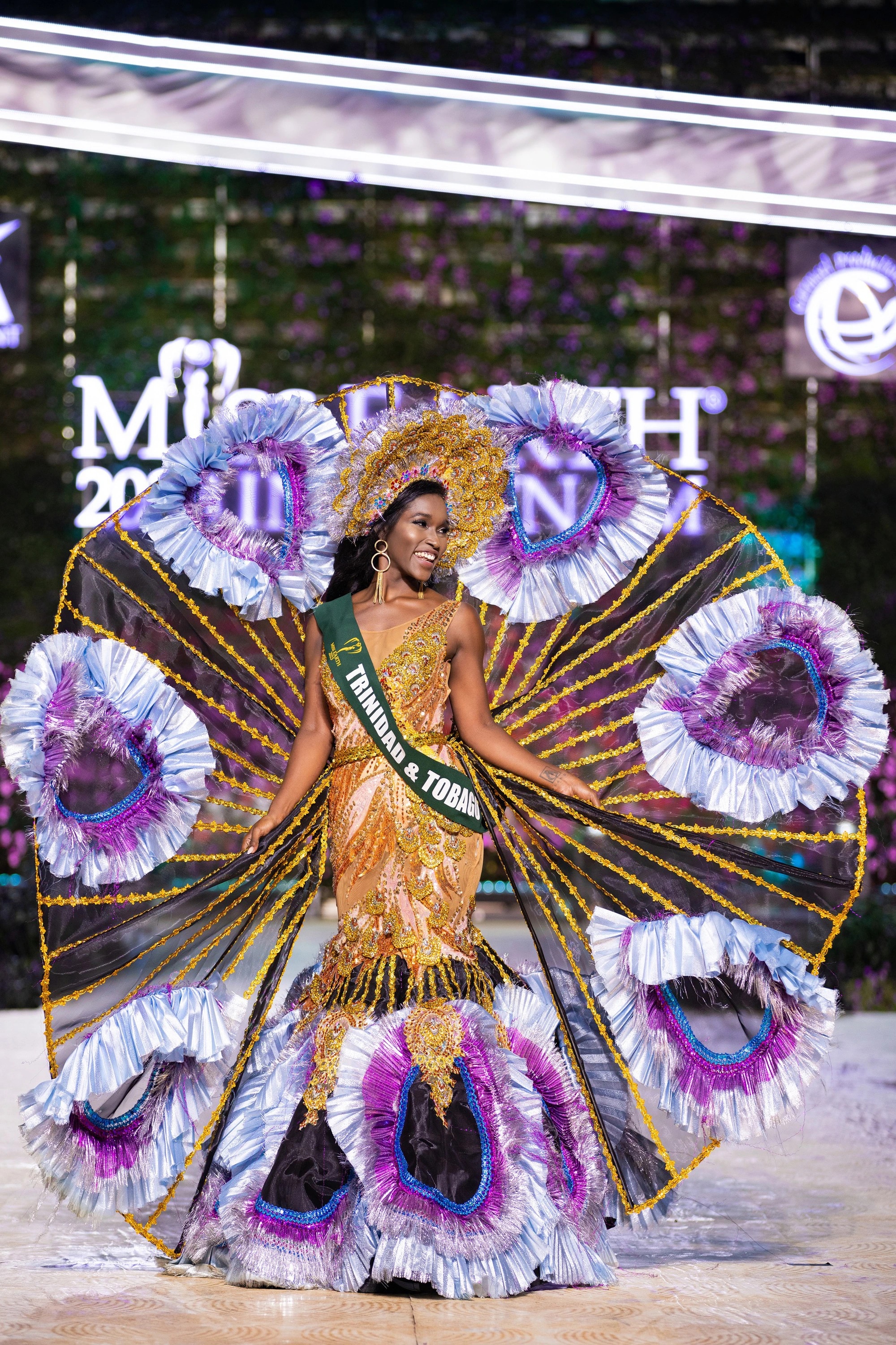 Bán kết Miss Earth 2023 màn trình Trang phục Dân tộc bùng nổ hình ảnh cỏ hoa, muông thú - Ảnh 7.