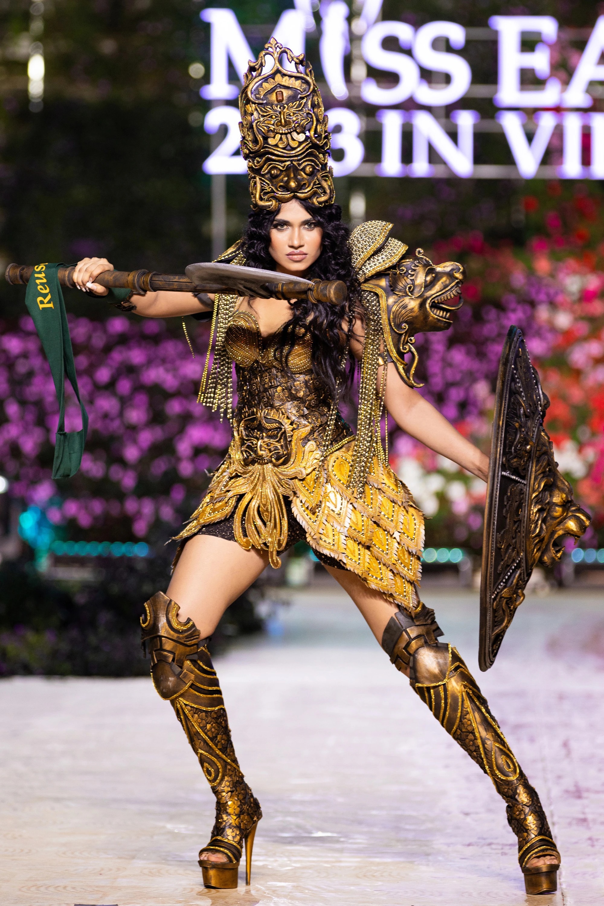Bán kết Miss Earth 2023 màn trình Trang phục Dân tộc bùng nổ hình ảnh cỏ hoa, muông thú - Ảnh 8.