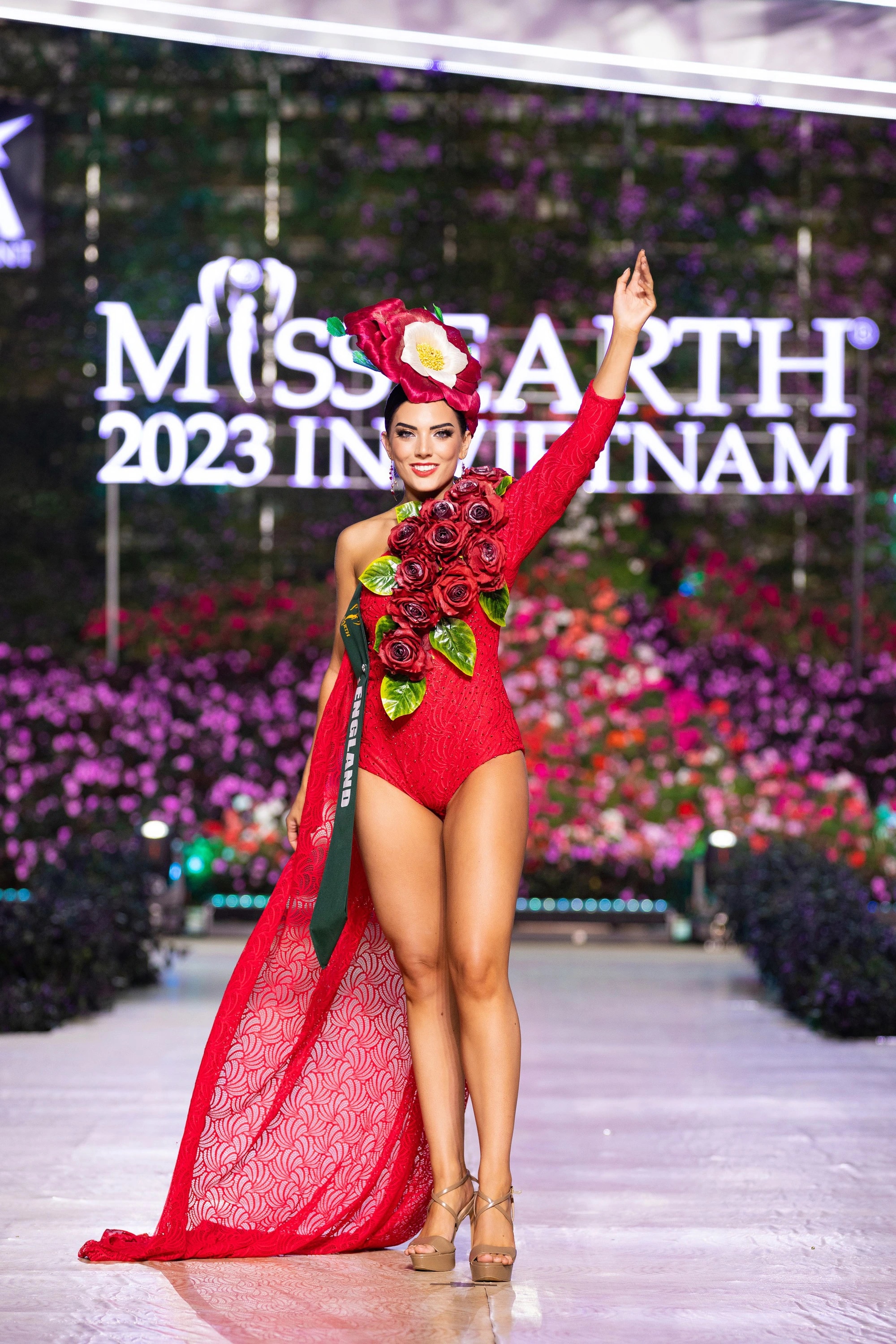 Bán kết Miss Earth 2023 màn trình Trang phục Dân tộc bùng nổ hình ảnh cỏ hoa, muông thú - Ảnh 31.