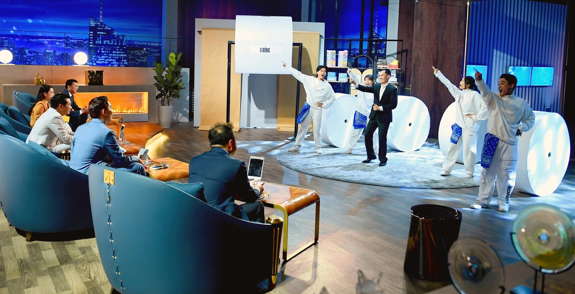 Hoang Bang Startup Impresses Shark Tank Vietnam  Seeking Global Expansion  and Joint Venture with Shark Binh - Video Summarizer - Glarity