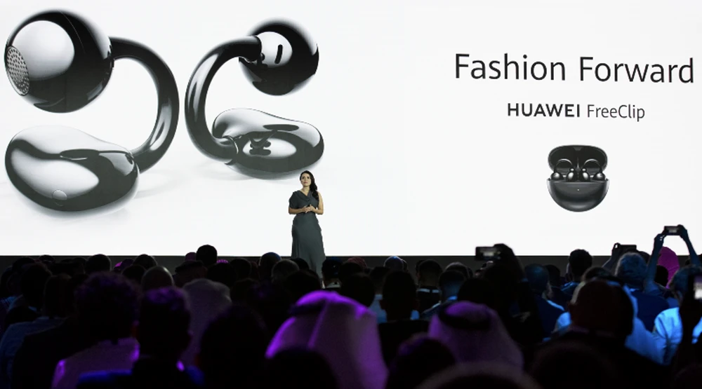 Huawei Announces Innovative FreeClip Open-Earbuds: The Truly Wireless  Headphones with a Unique Design 