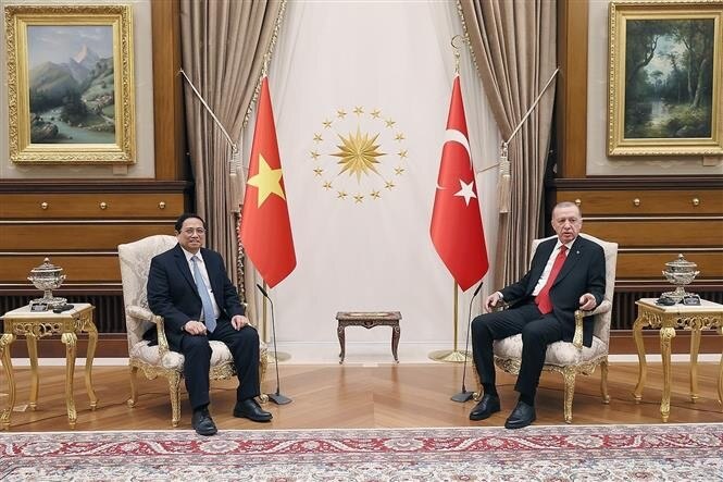 Thủ tướng Phạm Minh Chính hội kiến Tổng thống Thổ Nhĩ Kỳ Recep Tayyip Erdogan. (Nguồn: TTXVN)