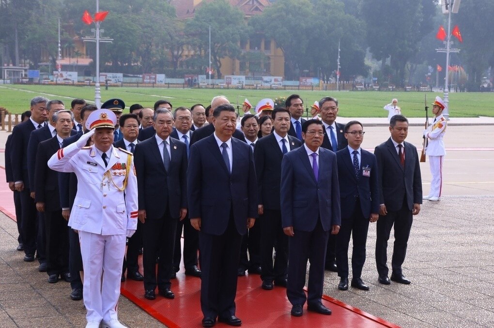 Chủ tịch Trung Quốc Tập Cận Bình viếng Lăng Chủ tịch Hồ Chí Minh - 3