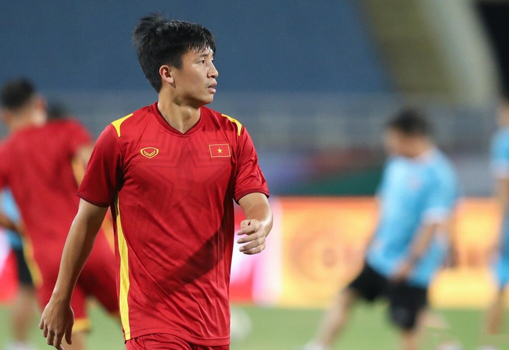 Bùi Tiến Dũng chia tay tuyển Việt Nam, lỡ hẹn Asian Cup 2023 - 1