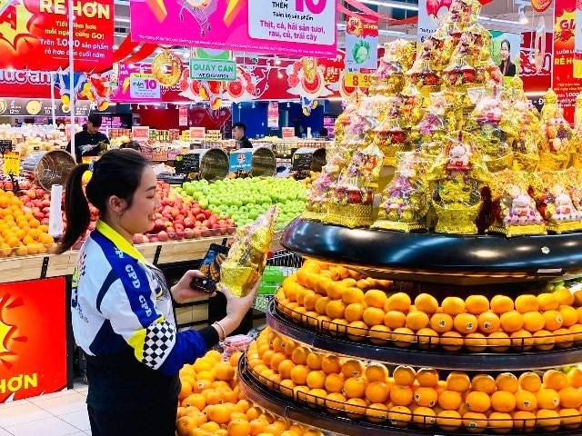 Đưa hàng Việt về nông thôn phục vụ người dân mua sắm Tết an toàn