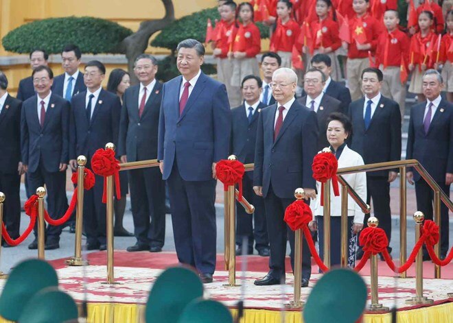 Lãnh đạo Việt Nam-Trung Quốc trao đổi điện mừng 74 năm thiết lập quan hệ