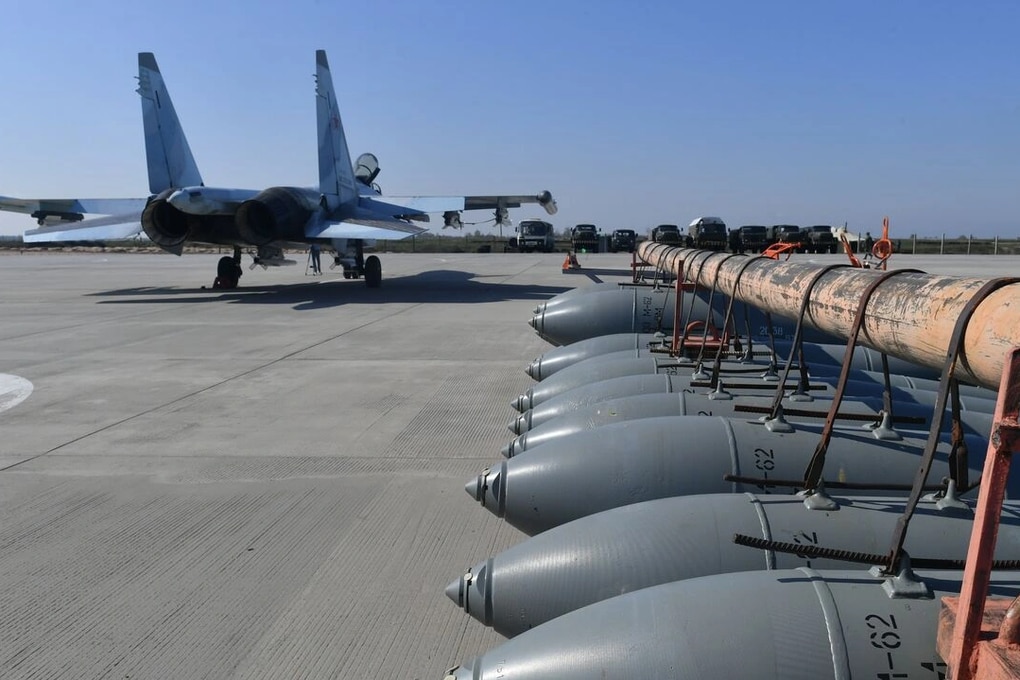 Nga sắp sản xuất hàng loạt siêu bom có thể tiêu diệt 15 mục tiêu cùng lúc - 1