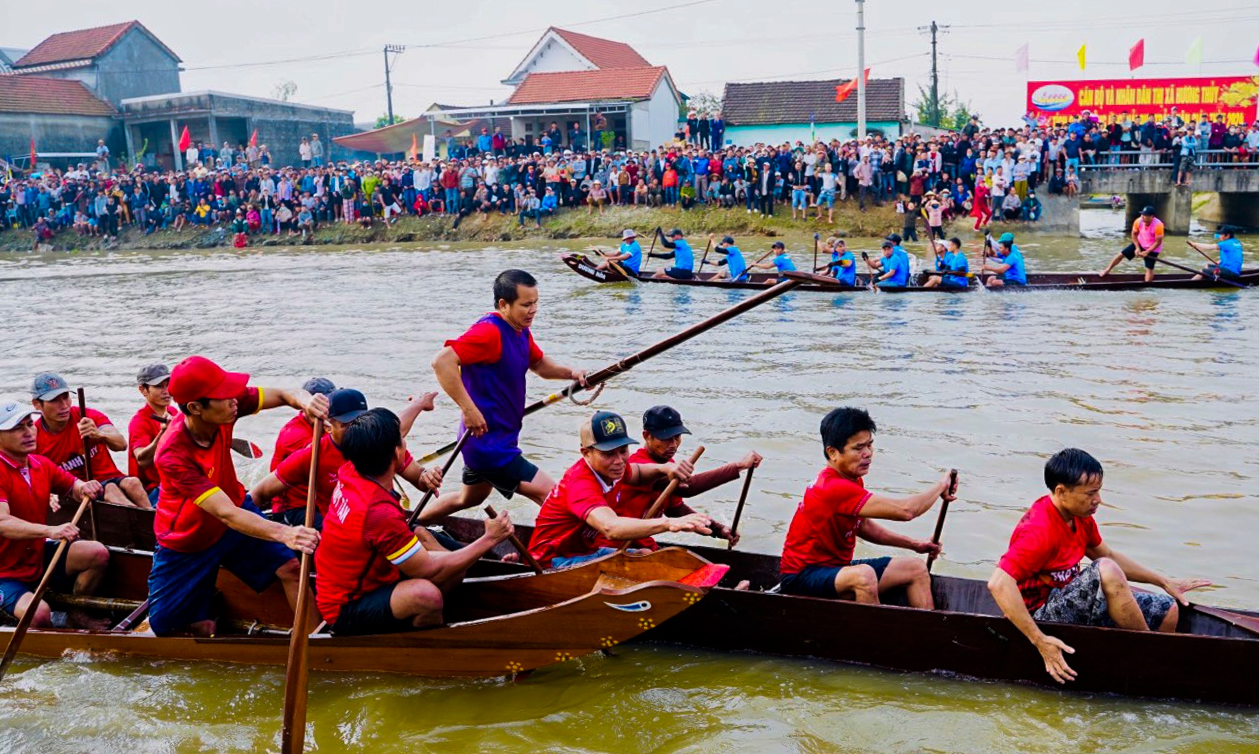 Từng bừng giải đua trải truyền thống trên sông Lợi Nông - Ảnh 12.