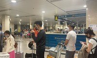 Sân bay Tân Sơn Nhất rất &apos;lạ&apos; ngày 30 Tết