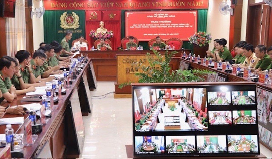 Sự kiện - Bộ Công an khen thưởng 11 đơn vị thuộc Công an tỉnh Đắk Nông